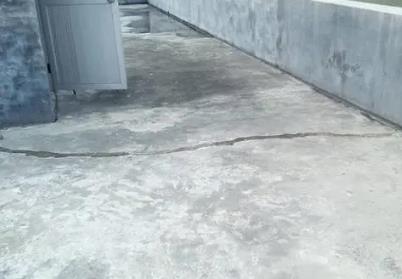 涞水楼顶漏水维修公司分享下如何解决卫生间隐蔽部位漏水的问题?