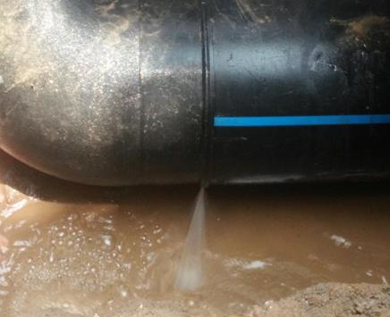 涞水楼顶渗水维修公司为大家分享下涞水卫生间漏水维修修补技术!